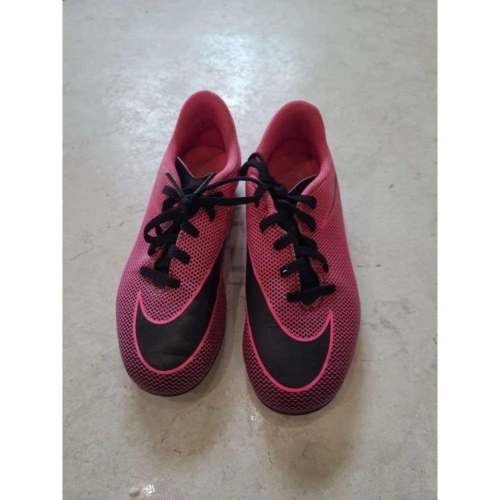 Nike Jr. BRAVATA II FG‎ Youth Size 3Y Soccer Cleats Pink Black Athletic Sports